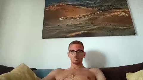 Snapshot of guynextdoor413389 chatting on April 3, 2026, 6:50 pm guynextdoor413389 online show from April 3, 2026, 6:50 pm