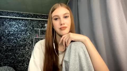 Gwen online show from October 11, 2025, 8:18 pm
