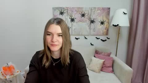 gwensmitt online show from November 1, 2025, 11:29 pm