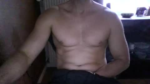 Snapshot of gymxxx_ chatting on February 14, 2026, 12:24 pm gymxxx_ online show from February 14, 2026, 12:24 pm