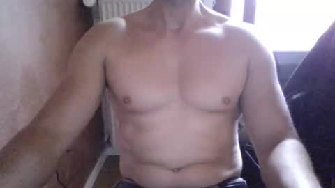 Snapshot of gymxxx_ chatting on April 4, 2026, 10:13 am gymxxx_ online show from April 4, 2026, 10:13 am