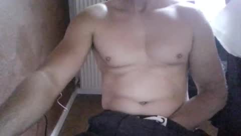 Snapshot of gymxxx_ chatting on May 6, 2026, 4:34 pm gymxxx_ online show from May 6, 2026, 4:34 pm