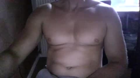 Snapshot of gymxxx_ chatting on June 2, 2026, 4:31 pm gymxxx_ online show from June 2, 2026, 4:31 pm