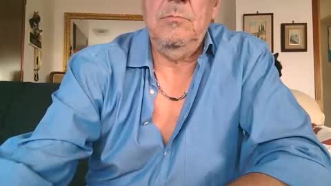 gyrdy online show from October 19, 2025, 3:12 pm