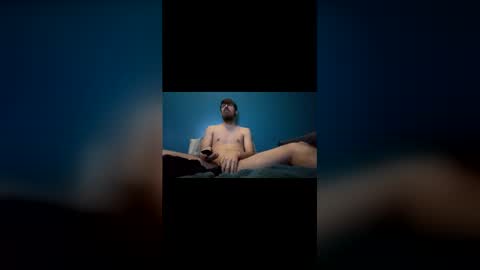 Snapshot of h00d13 chatting on December 1, 2025, 4:50 am h00d13 online show from December 1, 2025, 4:50 am