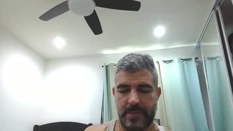 Snapshot of h0nest84 chatting on April 19, 2026, 6:10 pm h0nest84 online show from April 19, 2026, 6:10 pm
