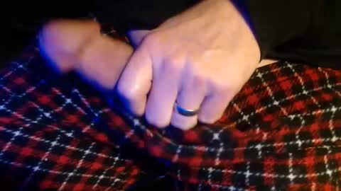 Snapshot of h2omygod chatting on January 1, 2025, 5:00 pm H2omygod online show from January 1, 2025, 5:00 pm