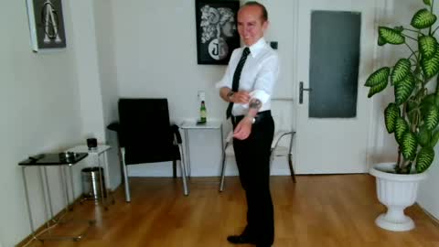 Snapshot of h_blackwood chatting on June 7, 2026, 6:00 pm H. Blackwood online show from June 7, 2026, 6:00 pm