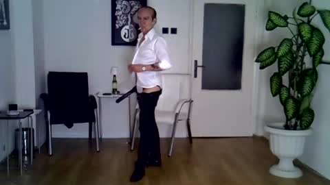 Snapshot of h_blackwood chatting on June 12, 2026, 6:51 pm H. Blackwood online show from June 12, 2026, 6:51 pm