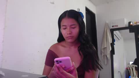 hadesmit1 online show from April 1, 2026, 4:04 pm