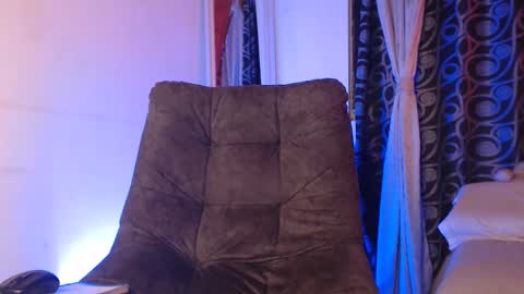 Snapshot of hadez_69 chatting on May 12, 2026, 11:35 pm HADEZ online show from May 12, 2026, 11:35 pm