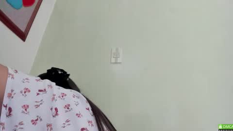 Hae-In online show from October 8, 2025, 8:50 pm