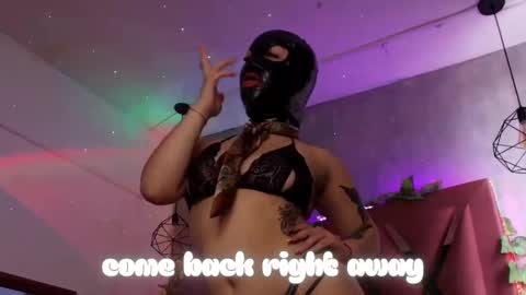 Haely online show from October 30, 2025, 11:33 am