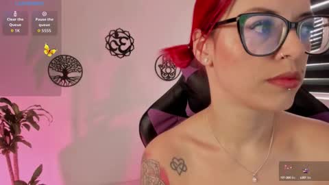 Snapshot of haileebeer_ chatting on September 29, 2025, 3:39 pm Hailee online show from September 29, 2025, 3:39 pm