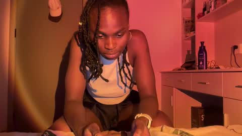 hailey_26 online show from December 3, 2025, 2:04 pm