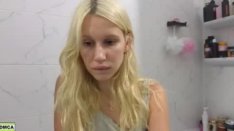 hailey_would online show from September 23, 2025, 9:07 pm