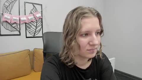 Hailey online show from February 13, 2026, 12:01 pm