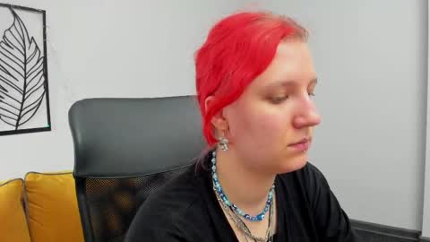 Snapshot of haileyfoxy chatting on April 27, 2026, 11:52 am Hailey online show from April 27, 2026, 11:52 am