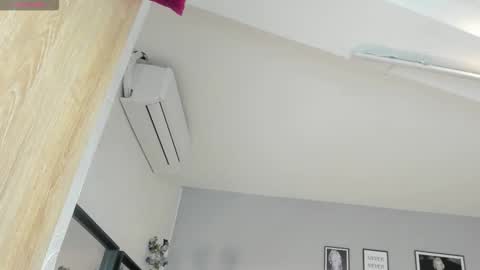 haileystonei online show from January 13, 2026, 11:15 am