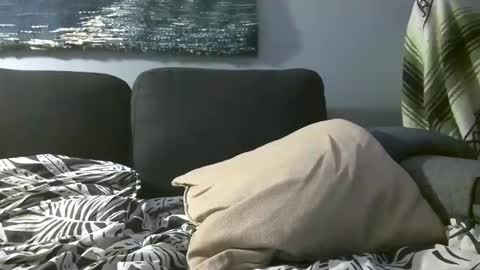 Snapshot of hairiestbear chatting on December 14, 2024, 7:51 am Hairiest Bear online show from December 14, 2024, 7:51 am