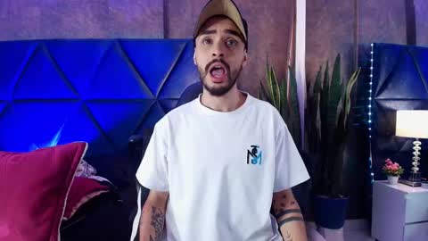 H A I R Y D I A M O N D online show from November 17, 2025, 4:07 am