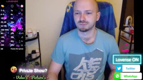 Snapshot of hairyass25yo chatting on April 4, 2026, 5:43 pm Puppy3 StockyDaddiesmusclebearsbeefybigmans online show from April 4, 2026, 5:43 pm