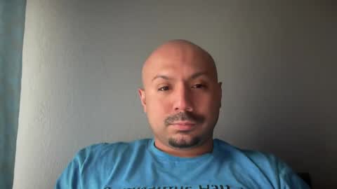 Snapshot of hairyman30000 chatting on February 18, 2025, 12:26 am hairyman30000 online show from February 18, 2025, 12:26 am