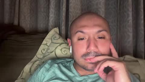 Snapshot of hairyman30000 chatting on December 18, 2025, 2:50 am hairyman30000 online show from December 18, 2025, 2:50 am