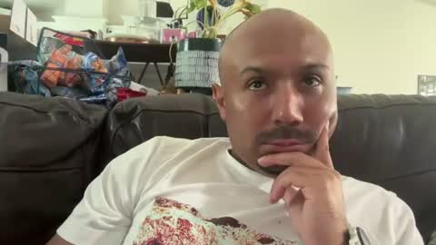 Snapshot of hairyman30000 chatting on July 14, 2026, 2:05 am hairyman30000 online show from July 14, 2026, 2:05 am