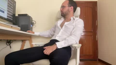 Snapshot of hairynewland94 chatting on July 19, 2026, 10:30 am NewLand online show from July 19, 2026, 10:30 am