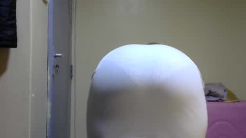 Snapshot of hairypussybigassy001 chatting on January 19, 2025, 5:15 am hairypussybigassy001 online show from January 19, 2025, 5:15 am