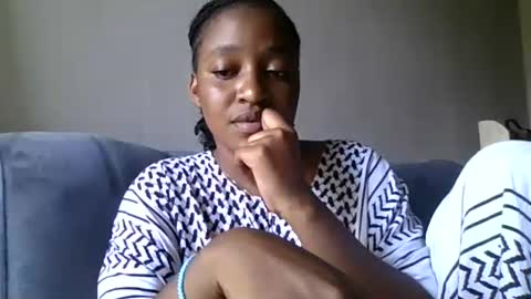 hajra_1 online show from April 14, 2026, 10:54 am