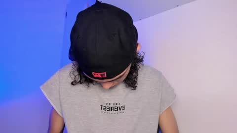 halan online show from February 19, 2025, 5:49 pm