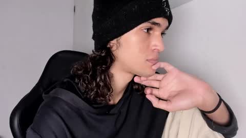 halan online show from March 10, 2025, 8:37 am