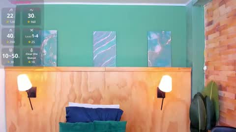 Halley Lorens online show from February 28, 2026, 12:06 pm