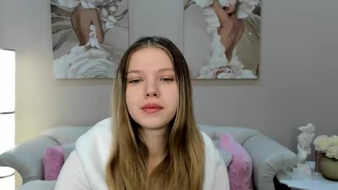 Snapshot of hallybradley chatting on February 25, 2026, 5:06 am HallyBradley online show from February 25, 2026, 5:06 am