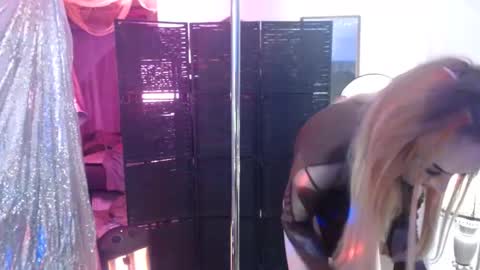 halovalentine online show from October 17, 2025, 10:01 pm