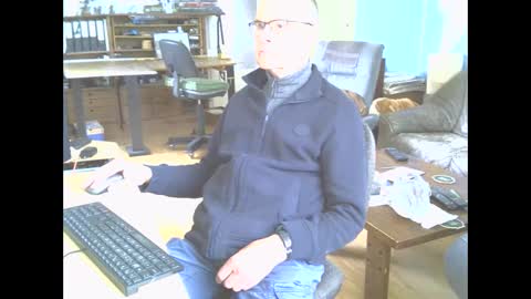 Snapshot of hamto65 chatting on December 2, 2024, 9:45 am Prefer men 80 online show from December 2, 2024, 9:45 am