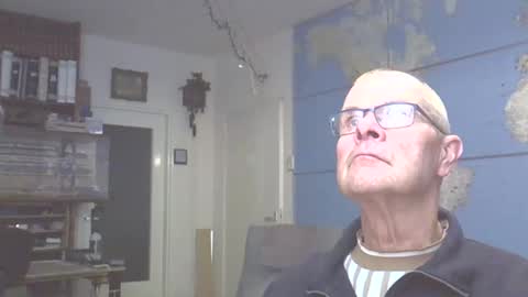 Snapshot of hamto65 chatting on March 4, 2025, 9:00 pm Prefer men 80 online show from March 4, 2025, 9:00 pm