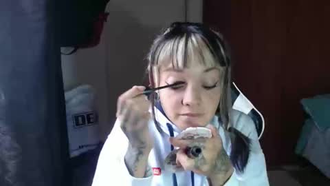 Hanya online show from January 6, 2026, 7:50 pm