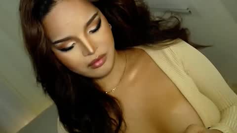 Snapshot of hana_be69 chatting on December 8, 2024, 3:10 am hana_be69 online show from December 8, 2024, 3:10 am