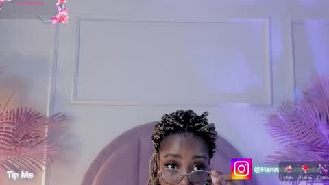 hanaahquinn online show from March 18, 2026, 11:35 am