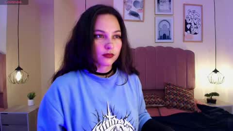 hanabie_ online show from May 5, 2026, 3:14 am