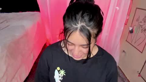 Hanah Montana Independent model online show from November 25, 2025, 1:22 pm