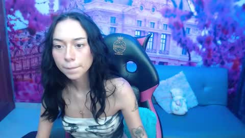 Hanaku  online show from December 5, 2024, 5:28 pm