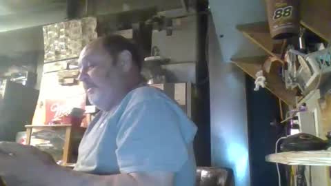 naked man online show from April 14, 2026, 1:44 am