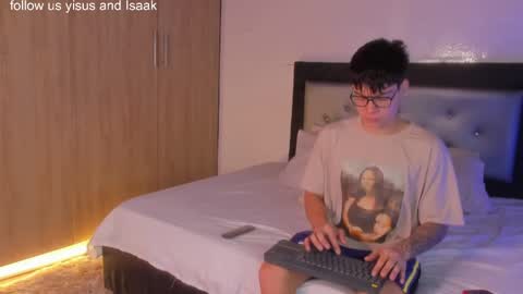 handsome_boys69 online show from May 15, 2026, 5:47 am
