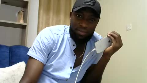 handsome king online show from January 9, 2025, 2:51 pm