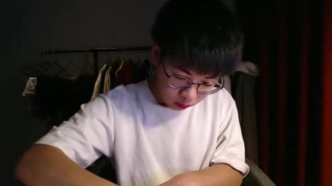 handsome_mannn online show from December 13, 2024, 6:49 pm