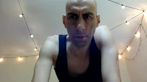 Snapshot of handsomealfie chatting on October 4, 2025, 2:31 am HandsomeAlfie online show from October 4, 2025, 2:31 am